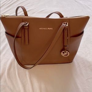 Michael Kors Acorn/Gold Shoulder Purse
